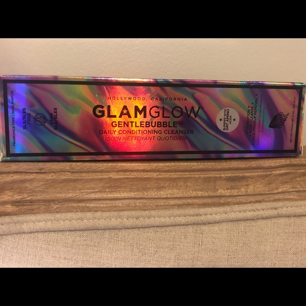 Glamglow gentle bubble face cleaner